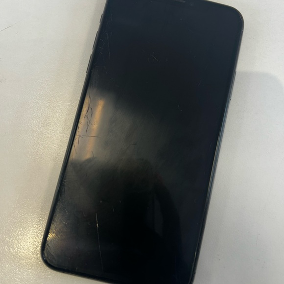 Apple iPhone 11 Pro Max - Picture 5 of 5